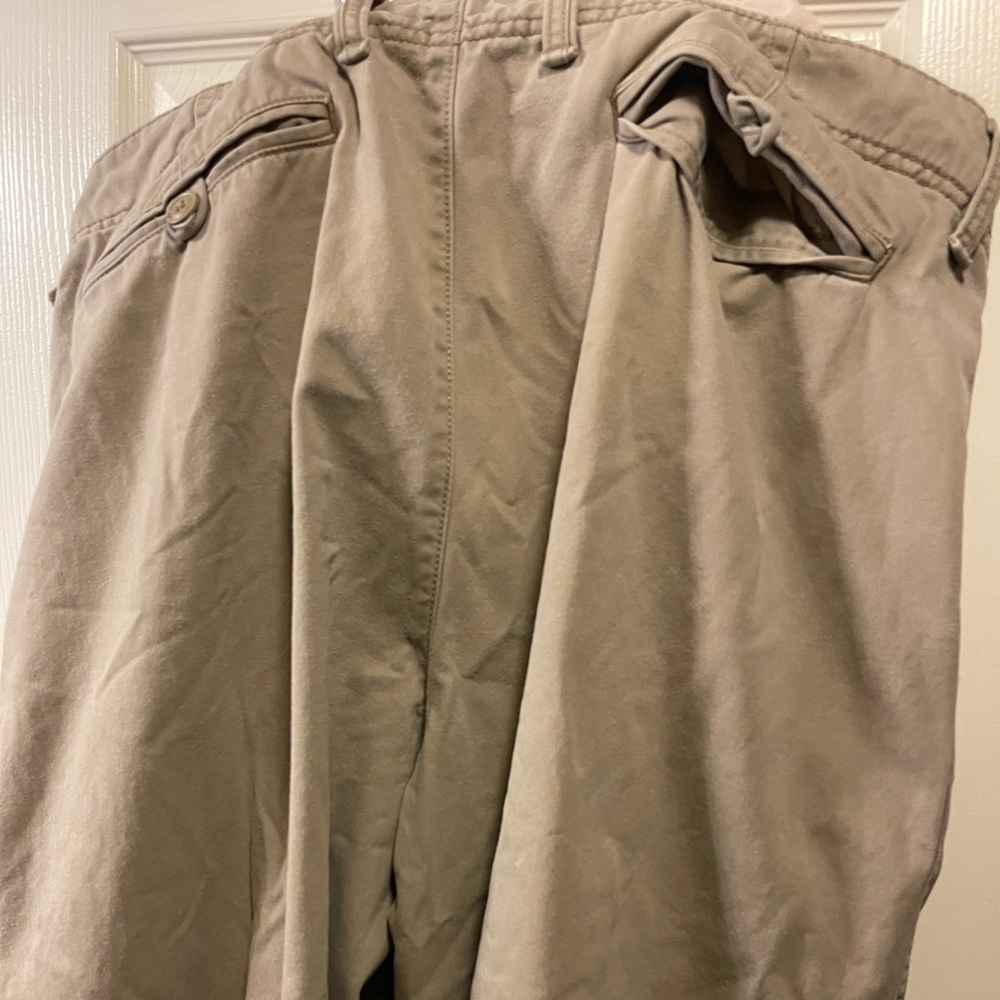 Gap khaki pants. 40x32. Missing back button on right side.